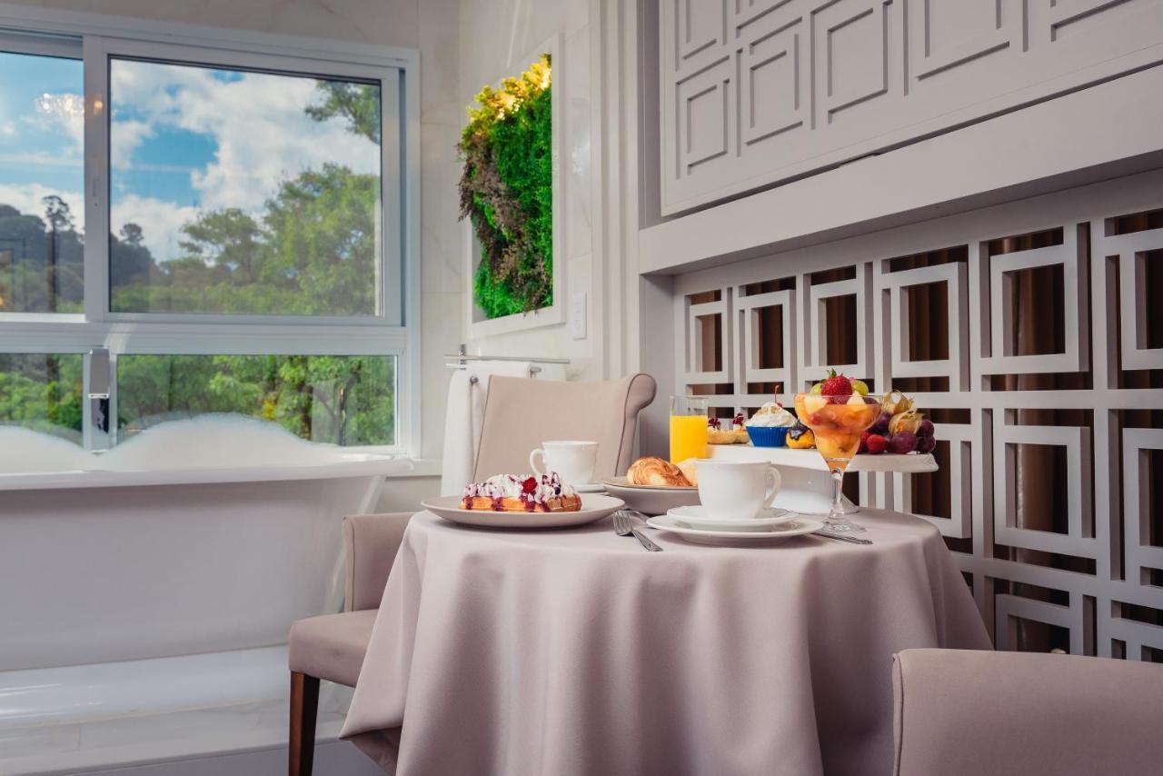 Hotel E Restaurante Giratorio Rf Vision - A Melhor Vista 360 De Gramado Kültér fotó